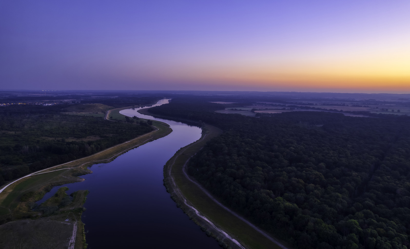 80 miliardów+ roczna produkcja dawek 165+ krajów i terytoriów 135+ coroczne inspekcje organów służby zdrowia 60+ partnerskich organizacji na świecie 50 zakładów produkcyjnych