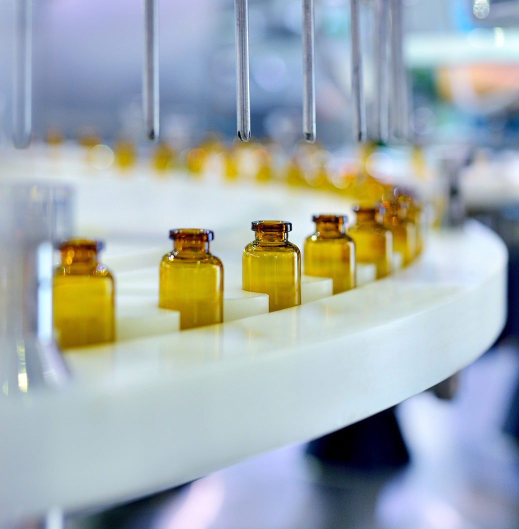 Dążymy do poprawy dostępu do wysokiej jakości leków, jednocześnie pracując nad zapewnieniem niezawodnych dostaw, aby pacjenci mogli otrzymać potrzebne im leczenie, kiedy i gdzie ich potrzebują.